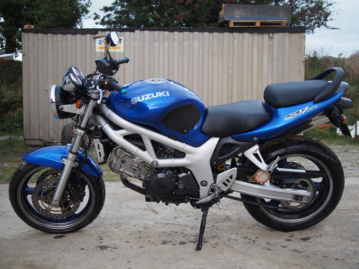 Ian Johnston's 2002 Suzuki SV650